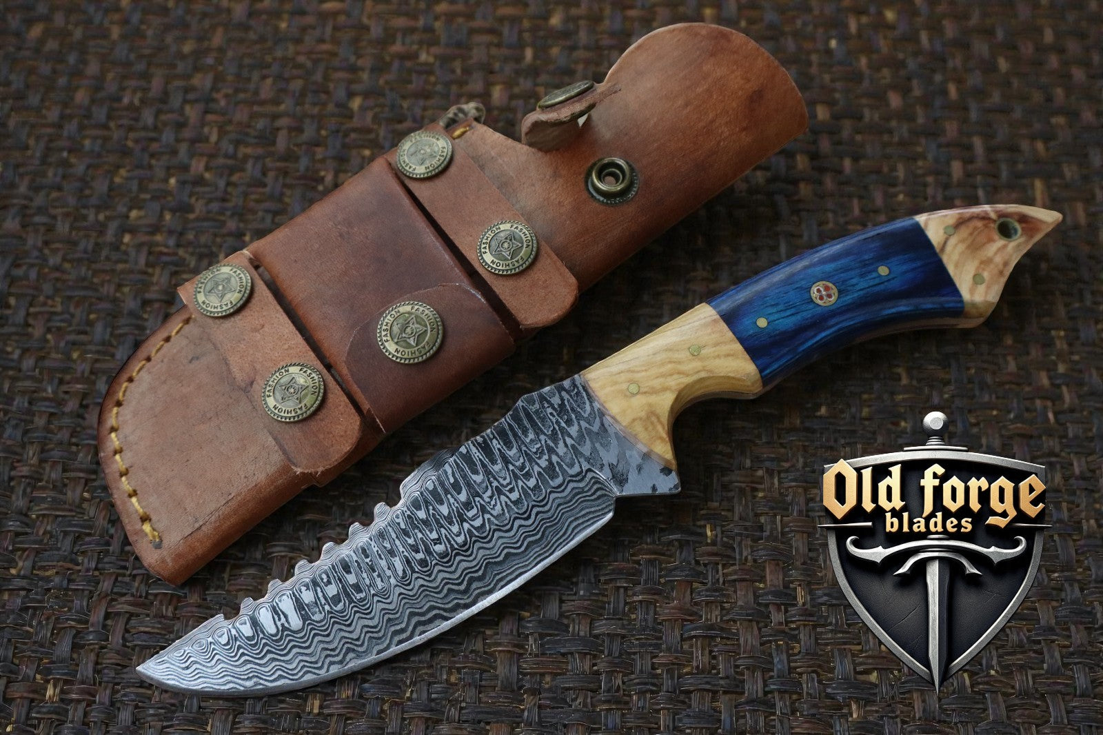 Damascus Steel Knife – 10” Handmade Hunting Blade