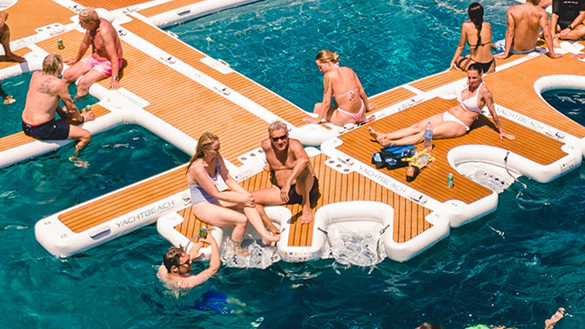 Yachtbeach by Spinera Multi Dock and Lounger - Double Water Toy Storage 2.05