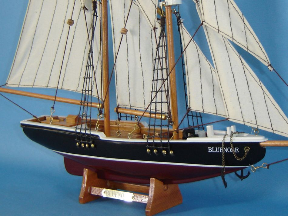 Wooden Bluenose Model Sailboat Decoration 17""