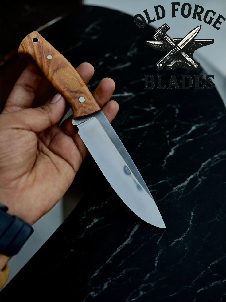 Handmade Demascus Knife with Rosewood Handle – 10”