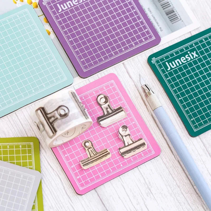 1PC Colorful Mini Model Cutting Mat Engraving Pad Art Supplies Stationery School Supplies 8*8cm for Art Supplies School Tools