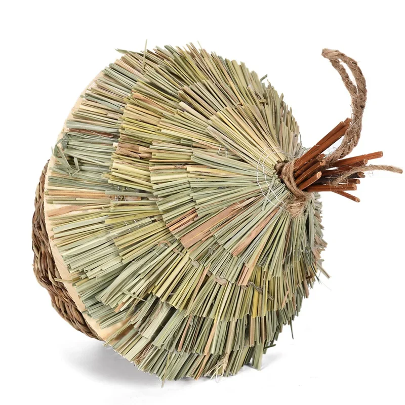 Hand-Woven Natural Grass Bird House - Hanging Outdoor Hummingbird Nest