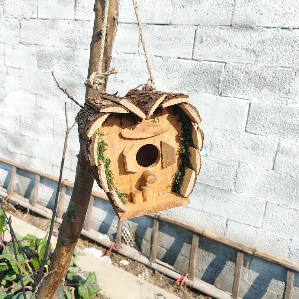 Wooden Bird's Nest Outdoor Hanging Heart-Shaped Bird's Nest House with Pole Small Birdcage House Budgie Bird House 1 Piece