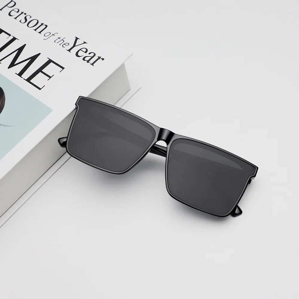 Men's Sunglasses For Uv Protection While Driving. 2025 New Style Square Frame Fashionable Sunglasses 2050