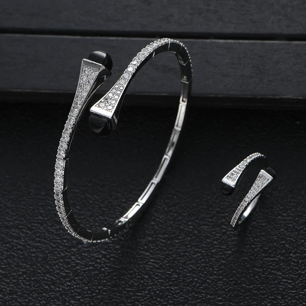 New jerseis Women's Fashion 2 Pcs Bracelet & Ring Set مجموعات المجوهرات Resin Simple Design Gold Open Cuff Bangle Jewelry Set