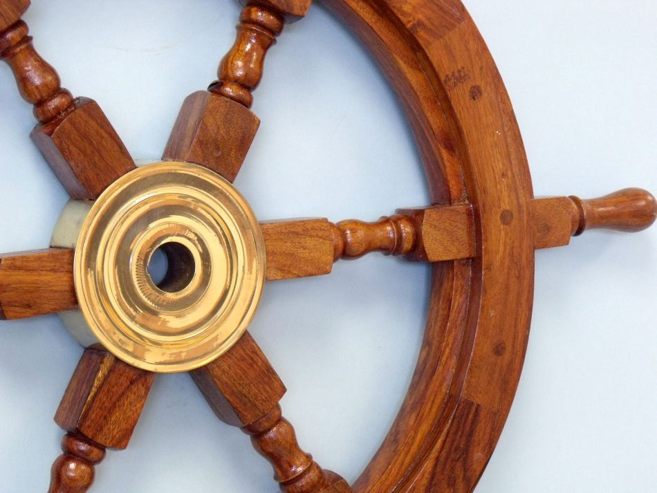 Deluxe Class Wood and Brass Decorative Ship Wheel 18""