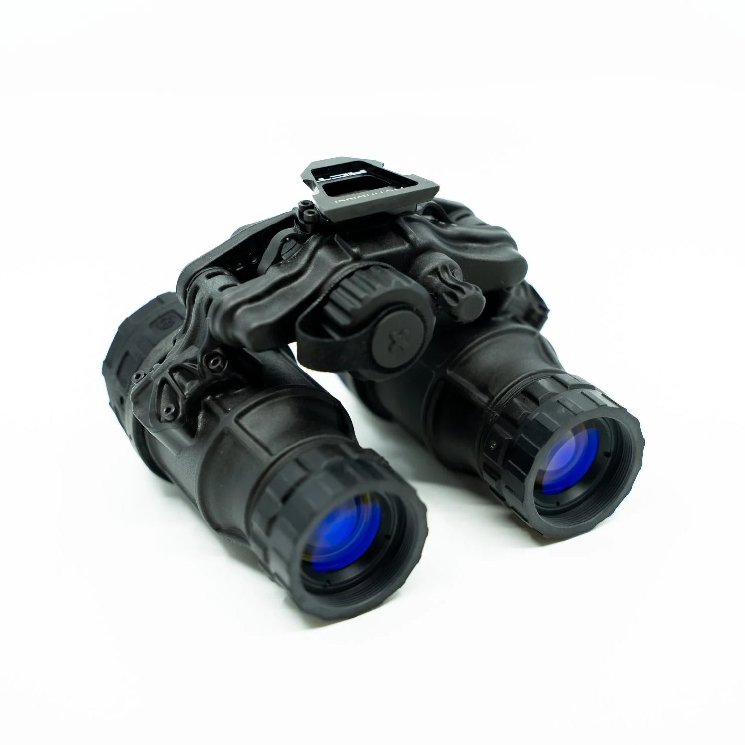 DTNVS-MG | Up to 2600 FOM Gen 3 WP w/ Manual Gain & IR Illuminator | 35+ Hour Battery Life