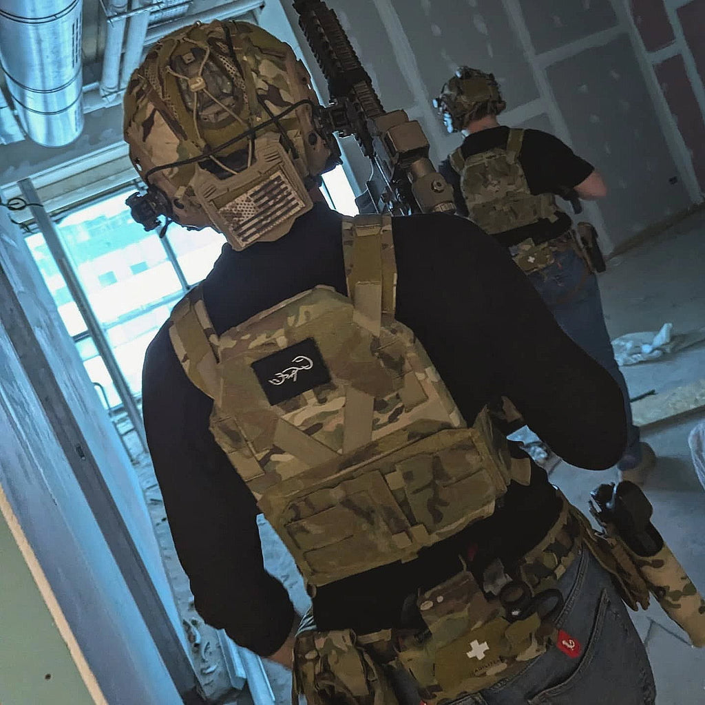 Sub-Zero Plate Carrier | Lightweight at 1.26 lbs and V-Design for Zero Hot Spots